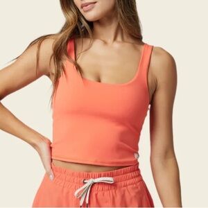 Vuori Women’s Daily Crop Tank - Pomelo